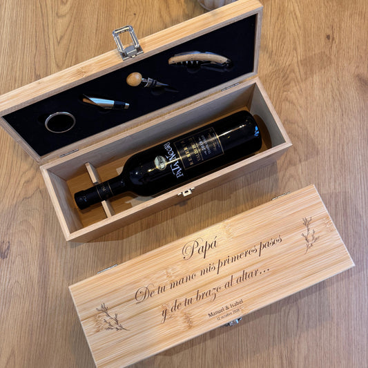 Caja de vino personalizada con accesorios y grabado láser