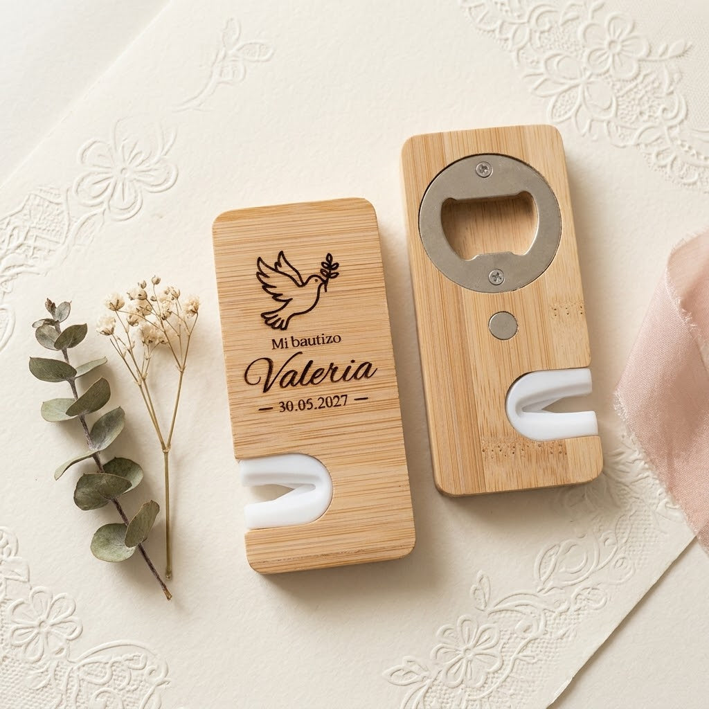 Abridor y afilador 2 en 1 de bambú personalizado | Detalle de bautizo para invitados
