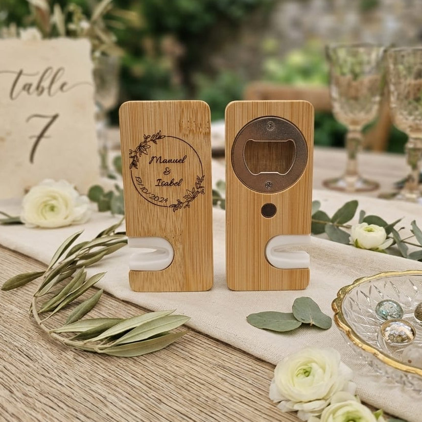 Abridor y Afilador 2 en 1 de Bambú Personalizado · Detalle para Invitados de Boda
