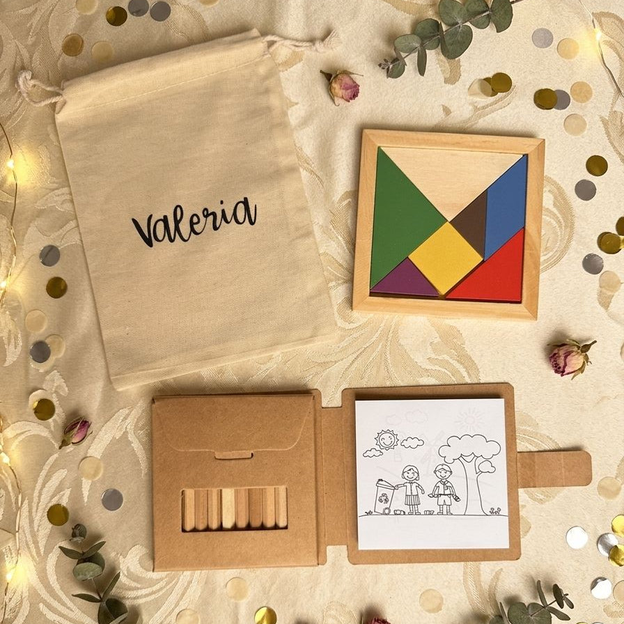 Set Infantil Personalizado · Tangram de Madera + Bloc de Colorear + Lápices · Detalle para Niños en Bodas, Comuniones y Bautizos