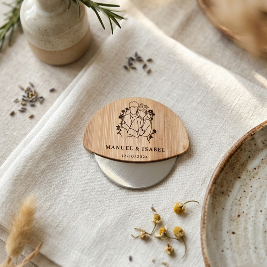 Cortapizzas de madera personalizado – Detalle original de boda