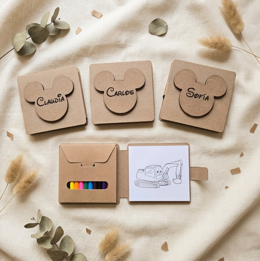 Set Infantil para Colorear Personalizado con Nombre en Madera – Forma Mickey
