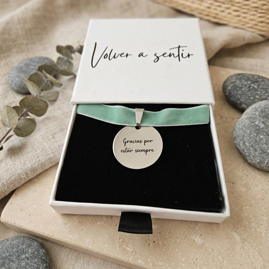 MEDALLA RAMO DE NOVIA PERSONALIZADA